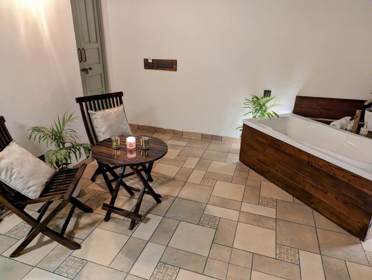Cape House Otel Amritsar Dış mekan fotoğraf